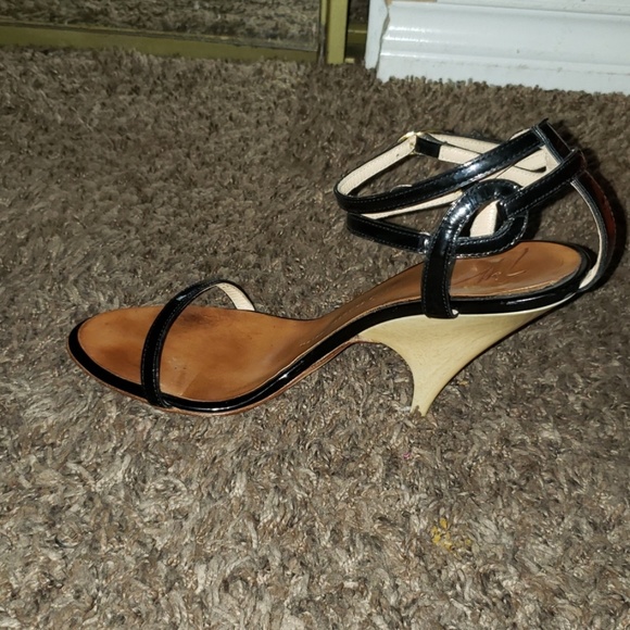 Giuseppe Zanotti - Picture 2 of 2